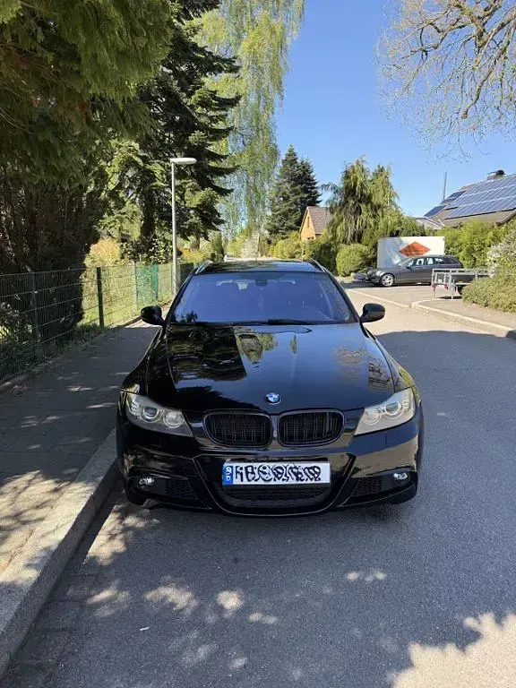 Gebraucht BMW 325 500 PS (367 kW) 2011 Schwarz Kombi