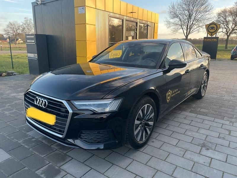 Gebraucht Audi A6 Basis 163 PS (119 kW) 2022 Schwarz Limousine