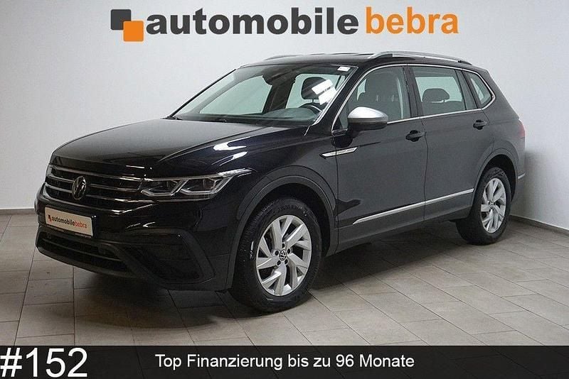 Deep black Gebraucht 2022 VW Tiguan Allspace Life SUV | 27.990 € (Guter Preis) - Bild 1/4