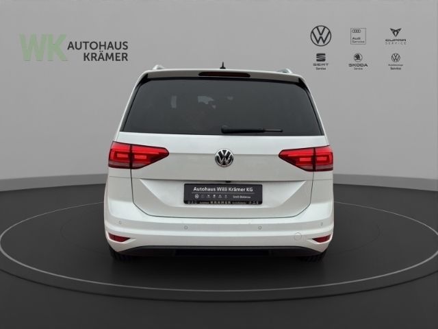 Gebraucht VW Touran IQ Drive 116 PS (85 kW) 2019 Weiss Van / Kleinbus