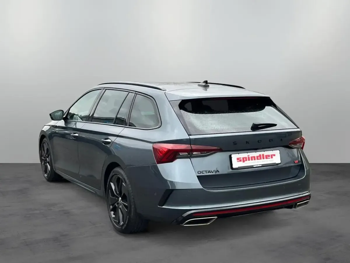 Gebraucht Skoda Octavia RS 200 PS (147 kW) 2021 Quarzgrau metallic Kombi