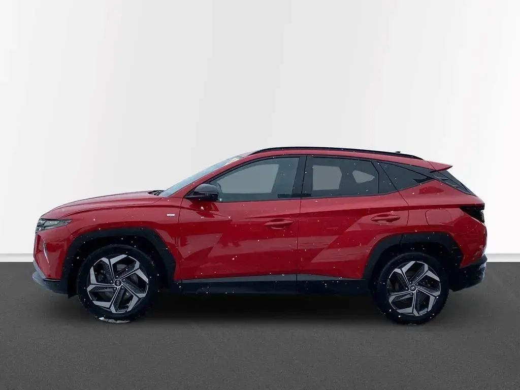 Gebraucht Hyundai Tucson Blackline 179 PS (131 kW) 2023 Rot SUV