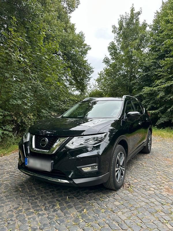 Schwarz Gebraucht 2019 Nissan X-Trail SUV | 18.900 € (Guter Preis) - Bild 1/4