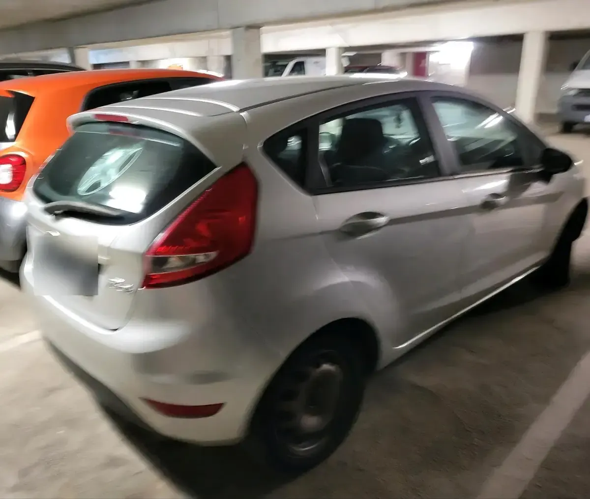 Gebraucht Ford Fiesta 82 PS (60 kW) 2011 Silber Kleinwagen