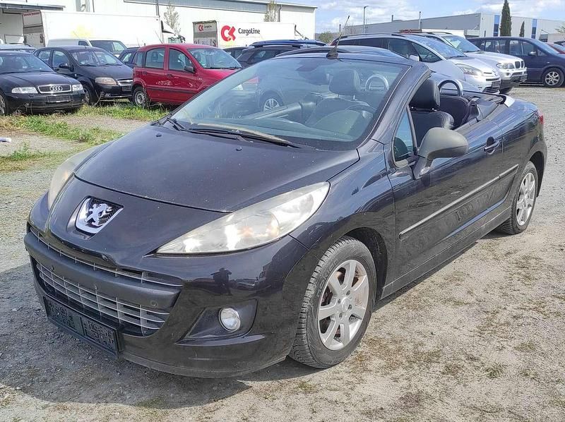 Gebraucht Peugeot 207 CC 109 PS (80 kW) 2009 Farbe schwarz obsidien Cabrio