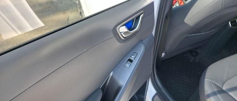 Gebraucht Hyundai Ioniq Premium 141 PS (103 kW) 2020 Weiß Kleinwagen