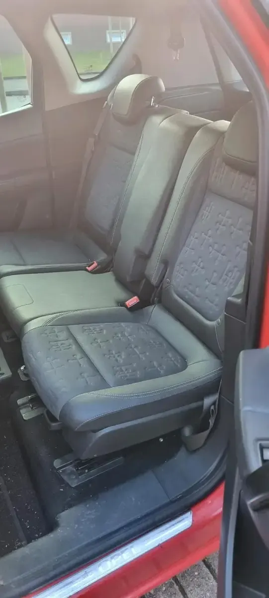 Gebraucht Opel Meriva 95 PS (69 kW) 2012 Rot Van / Kleinbus