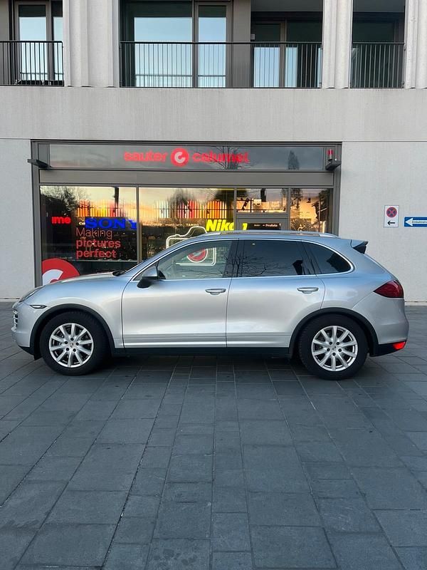 Gebraucht Porsche Cayenne 299 PS (219 kW) 2011 Silber SUV