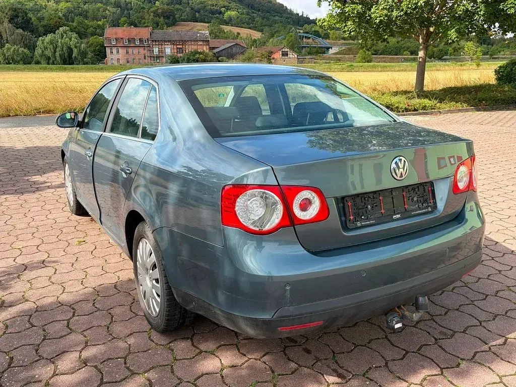 Gebraucht VW Jetta Comfortline 102 PS (75 kW) 2006 Grün Limousine