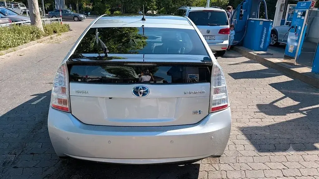 Gebraucht Toyota Prius Executive 111 PS (81 kW) 2009 Silber Kleinwagen