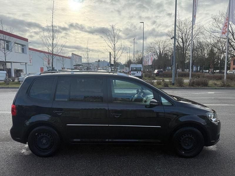 Gebraucht VW Touran 140 PS (102 kW) 2011 Schwarz Van / Kleinbus