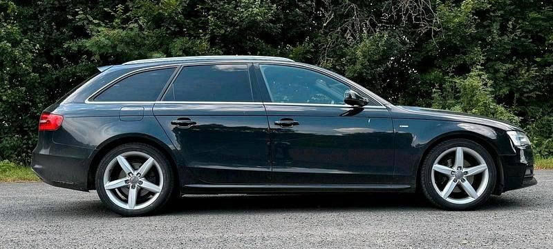 Gebraucht Audi A4 177 PS (130 kW) 2013 Schwarz Kombi