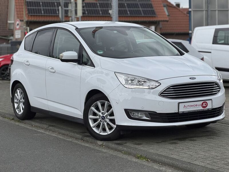 Weiß Gebraucht 2017 Ford C-MAX Titanium Van / Kleinbus | 11.990 € (Fairer Preis) - Bild 1/3