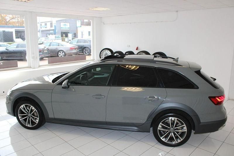 Gebraucht Audi A4 Allroad Basis 190 PS (139 kW) 2020 Grau Kombi