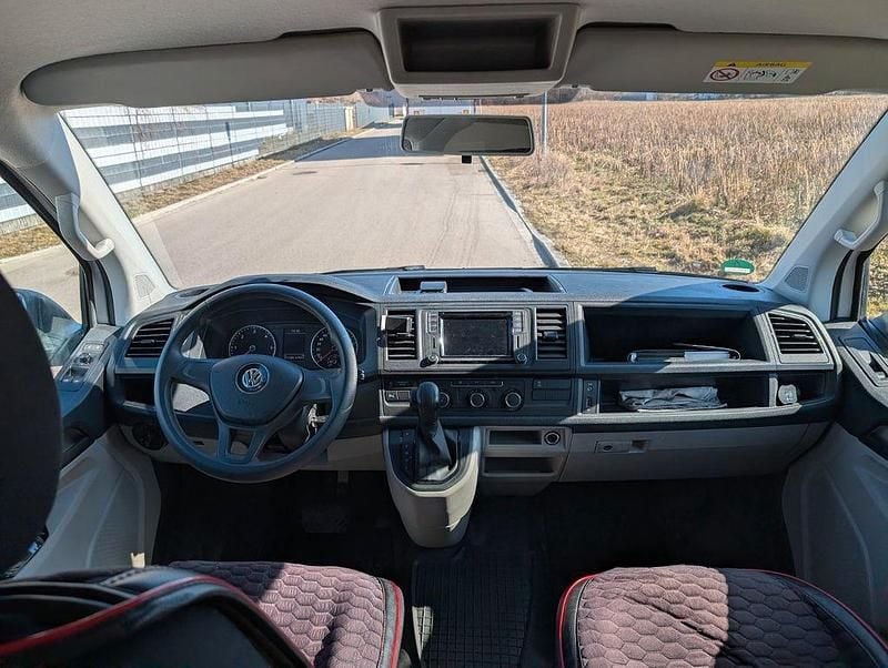 Gebraucht VW Transporter 150 PS (110 kW) 2019 Weiß Van