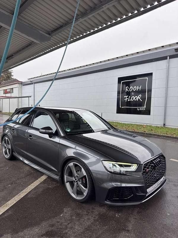 Gebraucht Audi RS3 Comfort 400 PS (294 kW) 2019 Grau Limousine