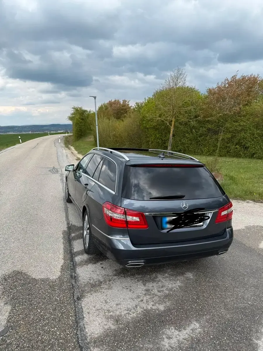 Second-hand Mercedes E250 204 CP (150 kW) 2012 Gri Break