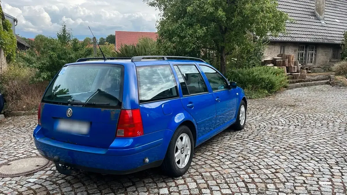 Gebraucht VW Golf IV Pacific 105 PS (77 kW) 2001 Blau Kombi