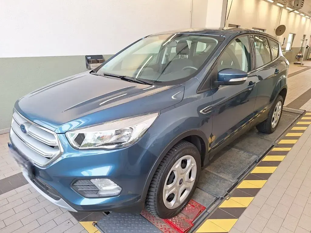 Gebraucht Ford Kuga Trend 150 PS (110 kW) 2019 Blau SUV