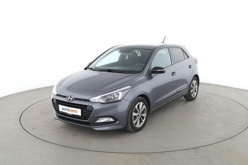 Grau Gebraucht 2018 Hyundai i20 GO! Kleinwagen | 11.870 € (Fairer Preis) - Bild 1/3