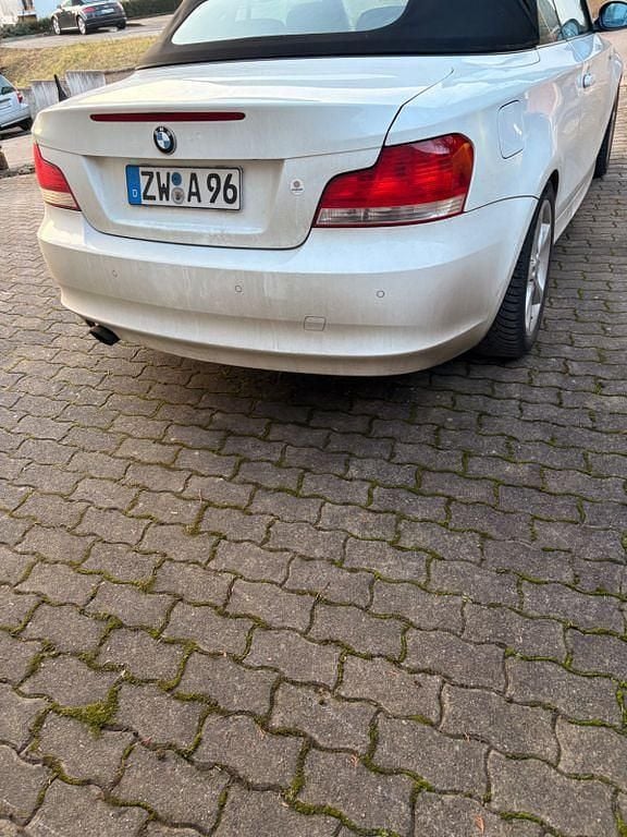 Gebraucht BMW 118 Cabriolet Performance 143 PS (105 kW) 2009 Weiß Cabrio