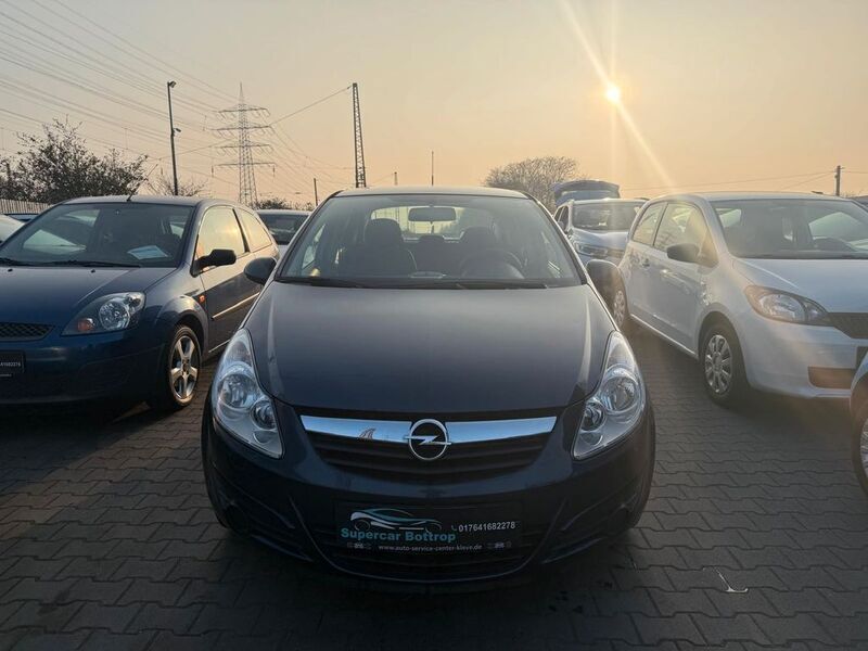 Grau Gebraucht 2006 Opel Corsa Edition Limousine | 3.500 € (Teuer) - Bild 1/4