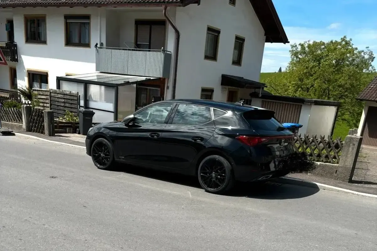 Gebraucht Seat Leon FR 204 PS (150 kW) 2020 Schwarz Coupé