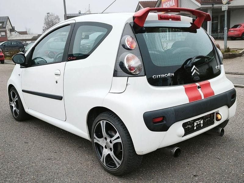 Gebraucht Citroën C1 SELECTION 68 PS (50 kW) 2011 Weiß Kleinwagen