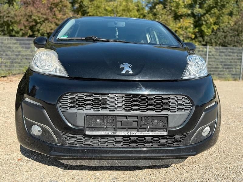 Schwarz Gebraucht 2014 Peugeot 107 Kleinwagen | 2.180 € (Guter Preis) - Bild 1/4
