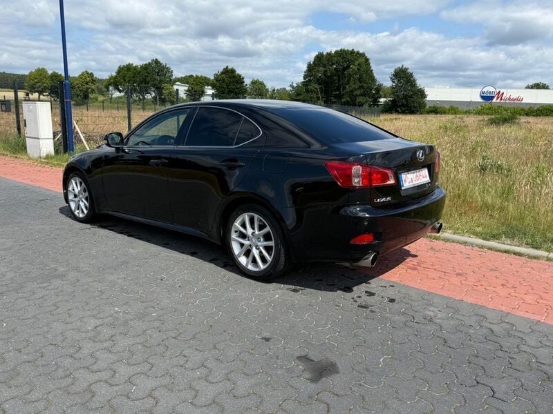 Gebraucht Lexus IS250 Executive Line 208 PS (152 kW) 2010 Schwarz Limousine