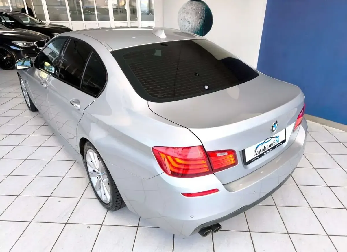 Gebraucht BMW 520 M Sport 184 PS (135 kW) 2014 Silber Limousine