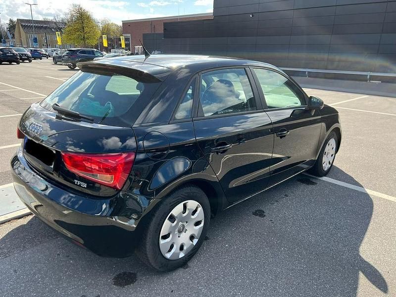 Gebraucht Audi A1 Sportback Sport 86 PS (63 kW) 2014 Schwarz Kleinwagen