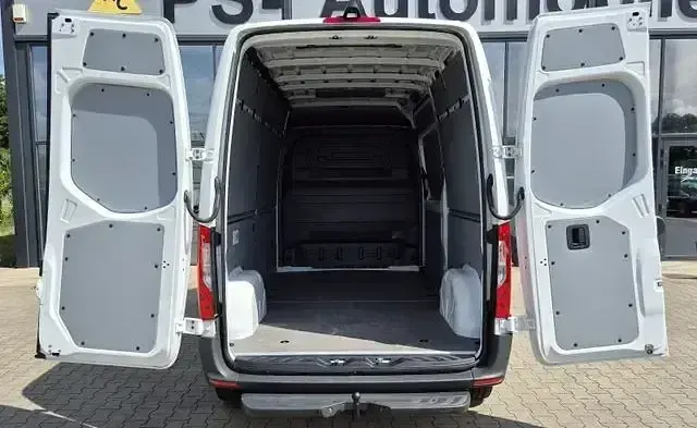 Gebraucht Mercedes Sprinter 150 PS (110 kW) 2023 Weiß Van