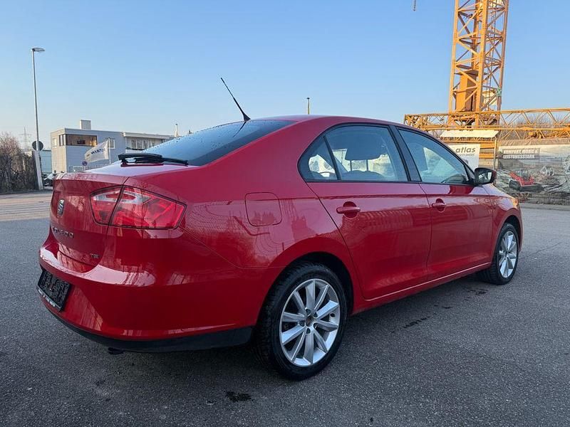 Gebraucht Seat Toledo 105 PS (77 kW) 2014 Rot Kleinwagen