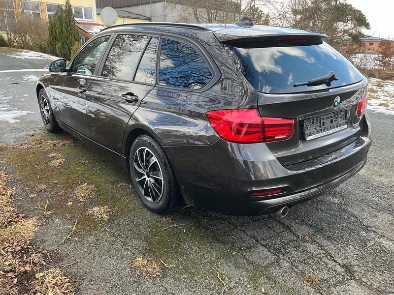 Gebraucht BMW 316 116 PS (85 kW) 2017 Braun Kombi