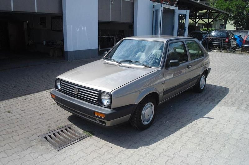 Gebraucht VW Golf II 54 PS (39 kW) 1990 Gold Kleinwagen