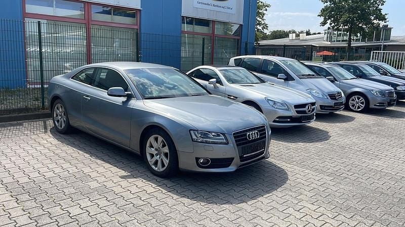 Silber Gebraucht 2011 Audi A5 Coupé | 7.500 € (Superpreis) - Bild 1/4