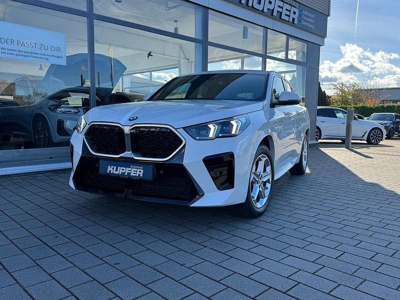 Weiß Gebraucht 2024 BMW X2 M Sport SUV | 41.200 € (Etwas zu teuer) - Bild 1/4