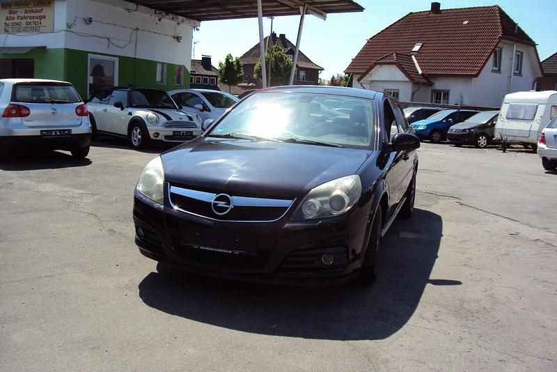Gebraucht Opel Vectra 146 PS (107 kW) 2010 Schwarz Limousine