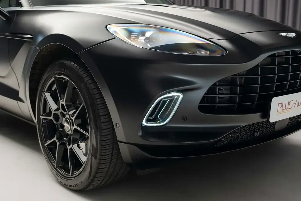 Gebraucht Aston Martin DBX 551 PS (405 kW) 2022 Schwarz SUV