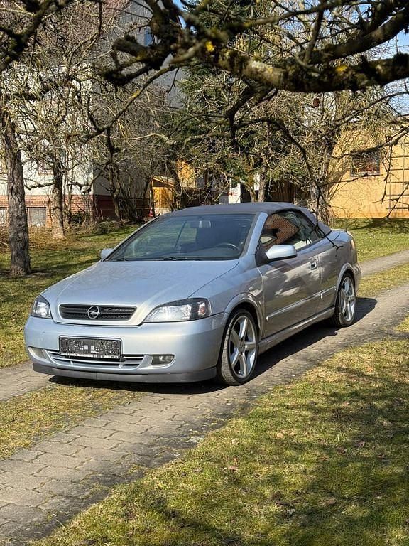 Gebraucht Opel Astra Cabriolet 125 PS (91 kW) 2001 Silber Cabrio