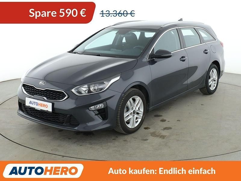 Grau Gebraucht 2021 Kia Ceed Edition 7 Kleinwagen | 12.770 € (Guter Preis) - Bild 1/3