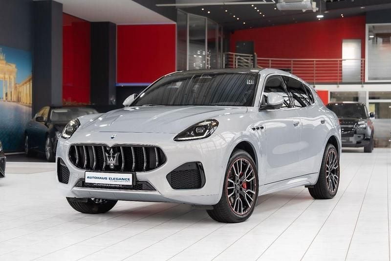 Weiß Gebraucht 2022 Maserati Grecale GT SUV | 61.980 € (Fairer Preis) - Bild 1/4