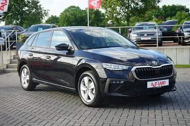 Neu Skoda Scala 116 PS (85 kW) 2026 Schwarz Kleinwagen
