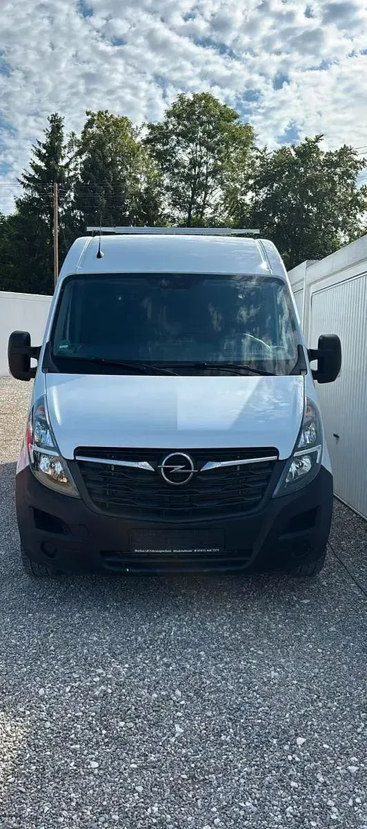Używany Opel Movano 150 KM (110 kW) 2021 Biały Van
