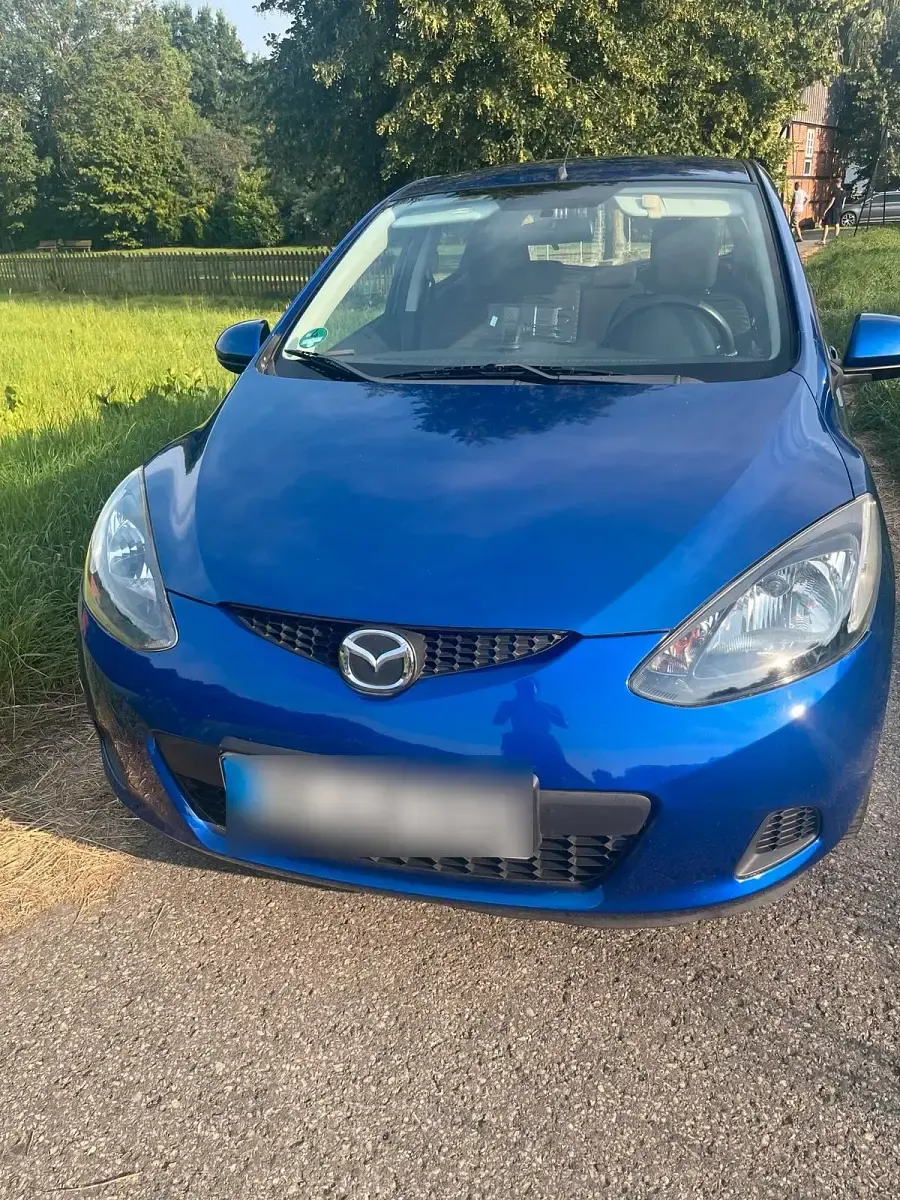 Gebraucht Mazda 2 75 PS (55 kW) 2009 Blau Kleinwagen