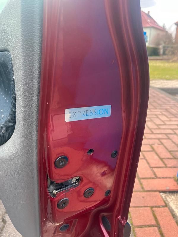 Gebraucht Renault Clio II 75 PS (55 kW) 2003 Rot Kleinwagen