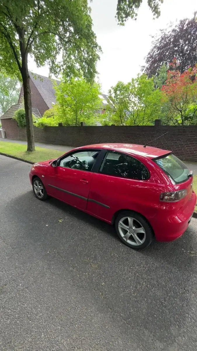 Gebraucht Seat Ibiza 75 PS (55 kW) 2006 Rot Kleinwagen