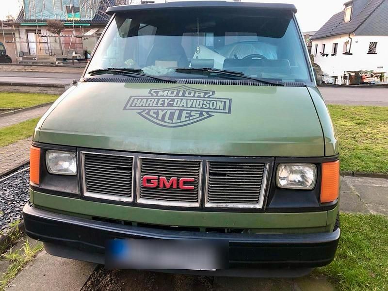Grün Gebraucht 1988 Chevrolet Astro Van / Kleinbus | 5.000 € - Bild 1/4