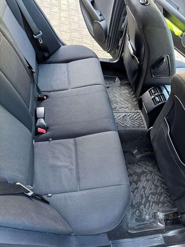 Second-hand Mercedes C180 Edition 120 CP (88 kW) 2013 Gri Break